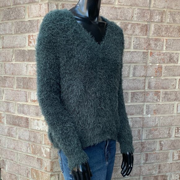 Pink Rose Fuzzy Eyelash Long Sleeve V-Neck Sweater Sz XS - Picture 7 of 14